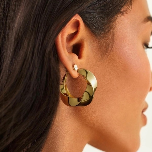 Gold 14k Gold Plated Twist Hoop Earrings - Picture 5 of 5